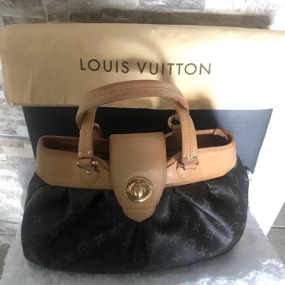 Louis Vuitton Handbags - 🔥SALE❤️💯 VI1079- lovely condition LV BOETIE MM